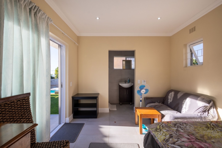 5 Bedroom Property for Sale in Upper Robberg Western Cape